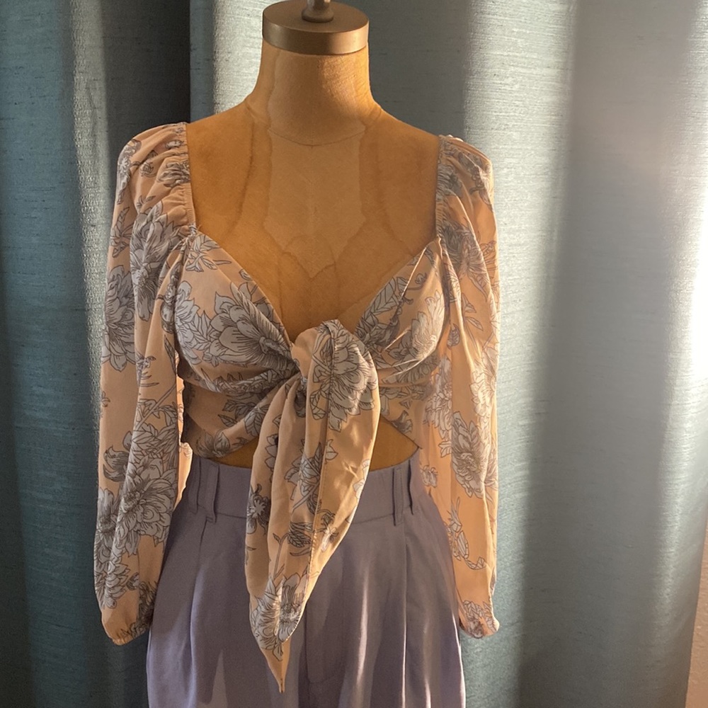 Blush top size large - Picture 2 of 9